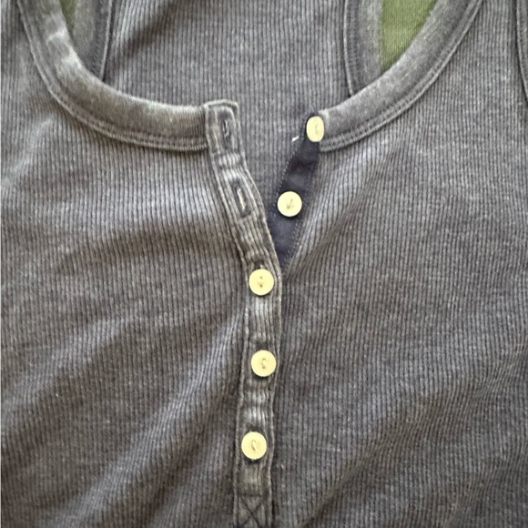 SOLD Aerie Tank - Picture 3 of 4